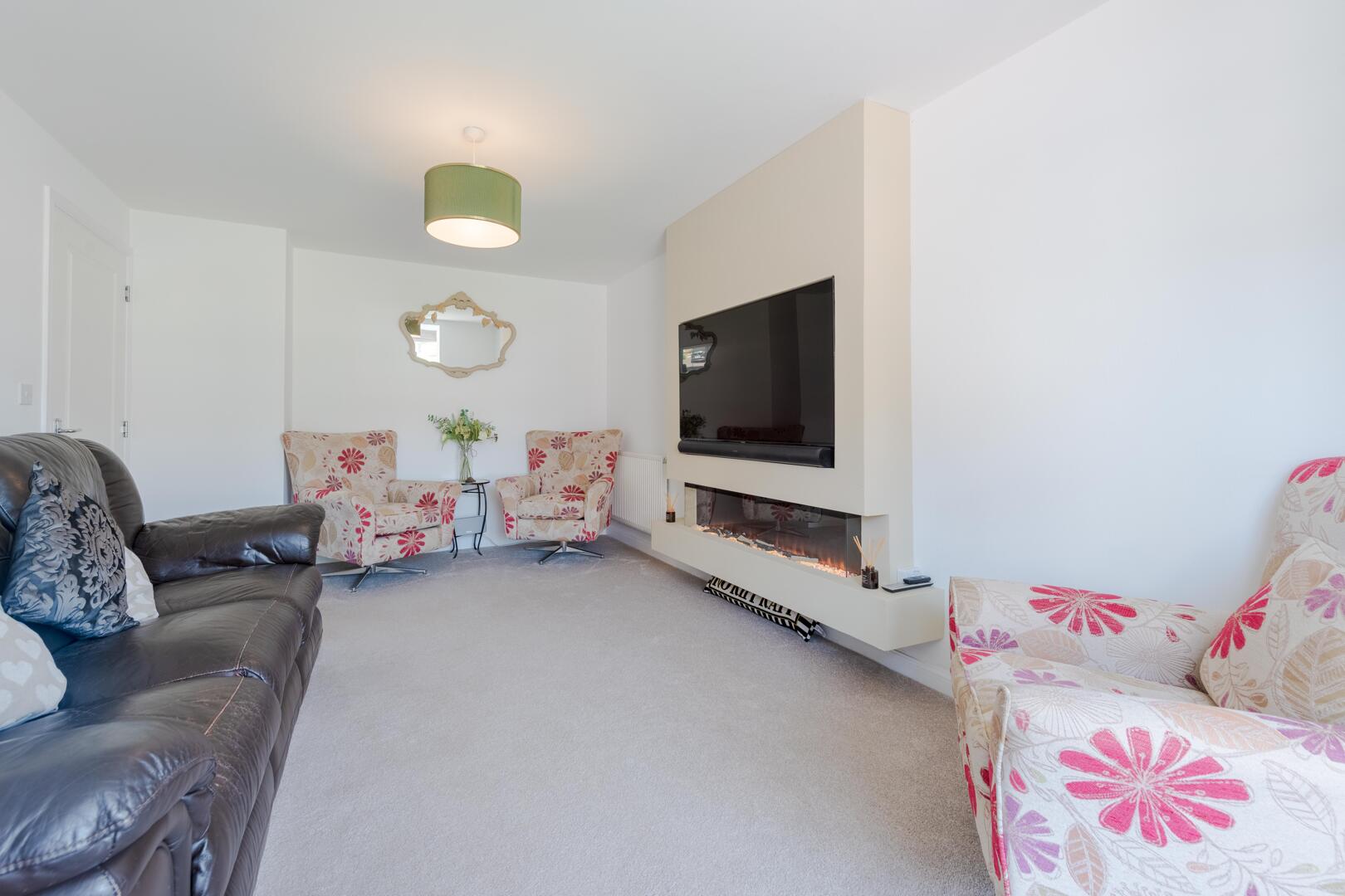 Gladstone Place, Blakedown, Kidderminster
